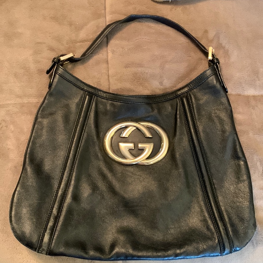 Authentic Gucci Leather bag. Good condition